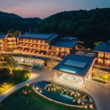 嘉兴开元森泊度假酒店1晚+双人森泊水乐园/幻想岛二选一+森泊手工坊体验四选二+首日欢迎水果+首日minibar+旅...原价1018元，现价768元（需领券）
