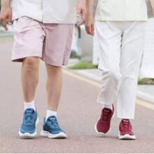 足力健 男女中老年透气网孔夏凉鞋  2421502J新低88.05元包邮