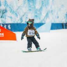 美团 重庆际华园室内滑雪馆-【双人票】3小时滑雪票+雪具票