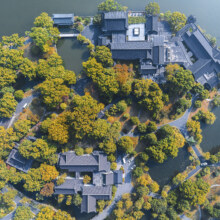携程 杭州西湖国宾馆·西湖第一名园 8号楼庭院景房-大床 2晚(连住)+早餐2份/天 +每日欢迎水果1份+当地特色欢迎糕点1份