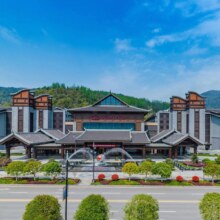 限地区：张家界纳百利度假酒店2晚原价1336元，现价799元
