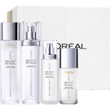 PLUS会员：L'OREAL 欧莱雅 注光水乳套盒 水130ml+乳110ml 赠水65ml+乳50ml+礼盒+防晒15ml*2+礼袋247.32元包邮（需凑单）
