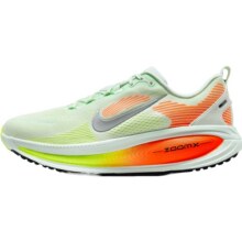 NIKE耐克男鞋NIKE VOMERO 18运动训练跑步鞋HM6803-300550元 (券后省140)