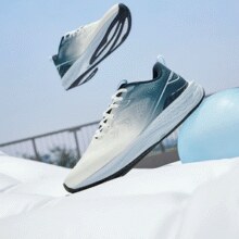 361°常规跑鞋系列！361° 飞鱼3.0/长风4 男女款减震跑鞋￥71.28 2.8折 比上一次爆料降低 ￥15.92