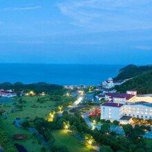 美团酒店【水上乐园 沙滩】宁波象山松兰山海景酒店 2人阿拉的海