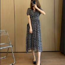 子容 中长款收腰连衣裙 S-XXL76元