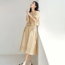 对白 夏装优雅新中式暗门襟莱赛尔上衣半身裙女式圆领套装139元（有首单礼金，超V会员价格更低）