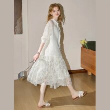 KUHNMARVIN 碎花系带连衣裙2025年今年流行爆款法式复古吊带裙女夏168元（有首单礼金，超V会员价格更低）