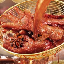 88VIP：百草味 虎皮凤爪 180g（赠68g）13.11元+1.99元淘金币
