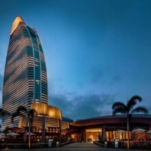 美团 三亚 亚特兰蒂斯酒店双园畅玩+海景房3天2晚+双人晚餐+早餐原价7964元，现价仅售3188元