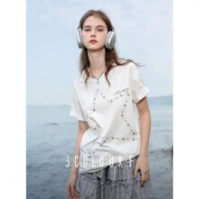 三彩【2025夏季款】独醒宽松短袖T恤印花星星设计感套头衫F65元(超V价更低)