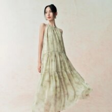 太平鸟 新中式无袖连衣裙 夏碎花都市休闲宽松女连衣裙179元（有首单礼金，超V会员价格更低）