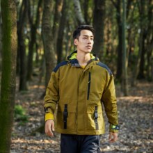 adidas  春秋季男款 运动连帽夹克外套209元