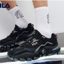FILA 斐乐 掠夺者跑步鞋 黑/中灰-BM 42 买2件758元（合379元/件）
