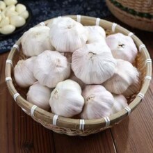 天降福利：山东白皮干蒜 带箱3斤装8.76元包邮+195淘金币（需领券）