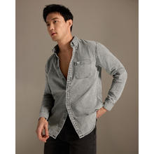 Abercrombie & Fitch 男装 24春夏美式复古休闲小麋鹿纽扣式牛仔布衬衫356812-1 浅灰色 M (180/100A)190元