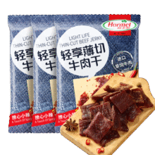 荷美尔（Hormel）轻享薄切牛肉干萨拉米肠金沙蛋黄香肠办公室休闲零食肉铺网红零食 撩心小辣牛肉干35g*6包119.9元