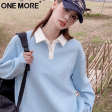 美式学院风！ONE MORE 文墨 2025新款 女士学院风宽松休闲POLO领卫衣￥37.70 3.8折