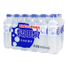 泉阳泉 长白山天然矿泉水 弱碱性饮用水 整箱装 泉阳泉350ml*24瓶33元 (满3件9.70折,券后省5)