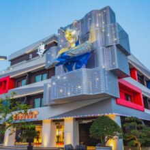 上海海昌奥特曼主题酒店1晚+双人海昌海洋公园门票（多次入园）+官方渠道专享礼遇+奥特曼主题礼遇原价1690，现价1099元