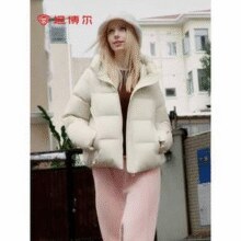 TANBOER 坦博尔 女士短款面包连帽羽绒服 TBF330332J￥289.78 4.2折