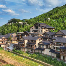 汤泉+观光票+乐游套餐：湖州莫干山江南瑶坞竹想度假酒店1晚688元