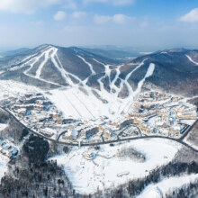 14号20点：长白山万达7店3晚连住+雪季权益+一日营及当日午餐4199元