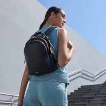 Tumi 途明 Voyageur系列 Dasha女士牛皮革商务双肩包￥1550.00 比上一次爆料上涨 ￥22.8