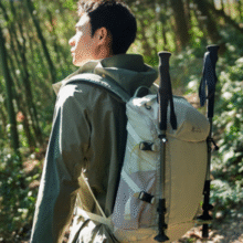 人体工学空气背负系统！MOBI GARDEN 牧高笛 风影 防泼水户外徒步双肩登山包 20L￥131.72
