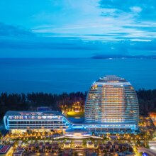 美团 海南三正月酒店2晚+首日迷你吧+比心兔饼干+海岛旅拍及小视频+酒店机场穿梭巴士+比心兔乐园|水乐园畅玩+cdf中免...