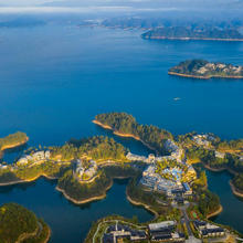 999元起/3晚千岛湖伯瑞特酒店含早+2份双人餐+活动748元