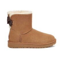 23日10点：UGG 女鞋秋冬季 圆头蝴蝶结款 雪地靴1153514 栗色