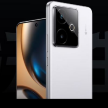 PLUS：realme 真我 GT7 手机 天玑9400+ 石墨烯·雪 12+512G