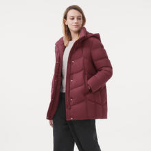 坦博尔 2025冬季休闲百搭可脱卸帽羽绒服女加厚短款装新年红560D 蝶羽红 L