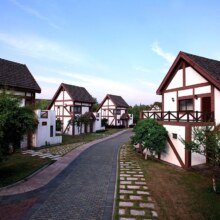 美团 太阳岛度假酒店1晚+摆渡巴士+成人正念疗愈课程1节+旅拍一次（需提前12小时预约)