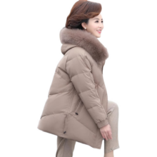 鸭鸭（YAYA）妈妈冬装羽绒服女中长款40岁50中年新款外套洋气中老年人女装衣服 卡其色 2XL (建议115-130斤)