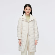 波司登 经典优雅女款羽绒服 B40134164