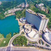 美团 太湖龙之梦 6店通兑标间/大床房1晚+双人冰雪小镇或动物世界二选一+含双早