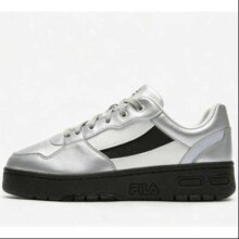 FILA 弯月鞋