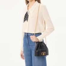 GIOVANNI VALENTINO VALENTINO GARAVANI VLOGO SIGNATURE 女士迷你水桶包 1W2P0T83HPF0NO
