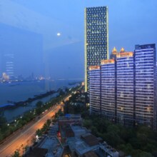 美团 武汉空白造物江景酒店（武昌江滩店）1晚*3 双人西式套餐 180°江景 可到12/17 随时退