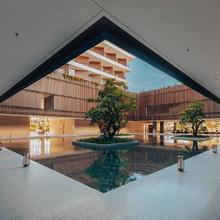 三亚臻品之选豪华开间套房2晚连住含双早+自助晚餐